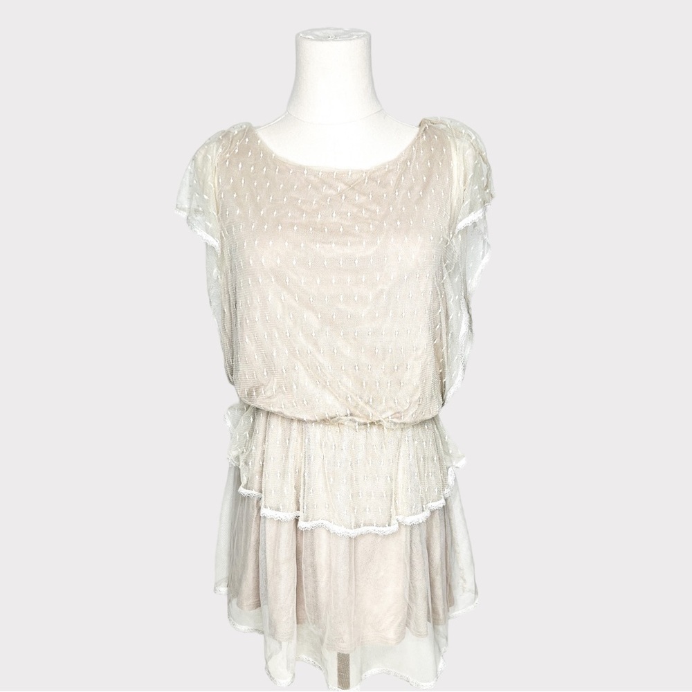 MYSTREE Beige lace dress (Sz S)